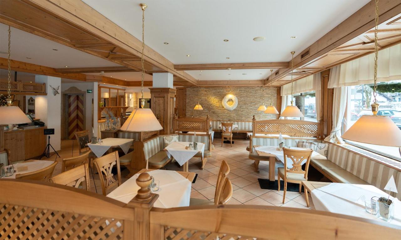 Hotel Central Seefeld in Tirol Eksteriør bilde
