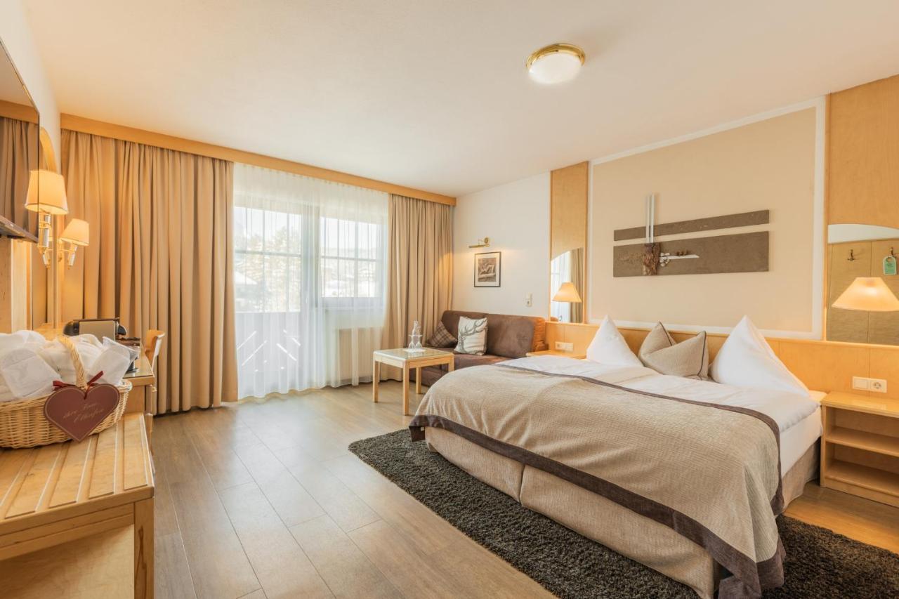Hotel Central Seefeld in Tirol Eksteriør bilde