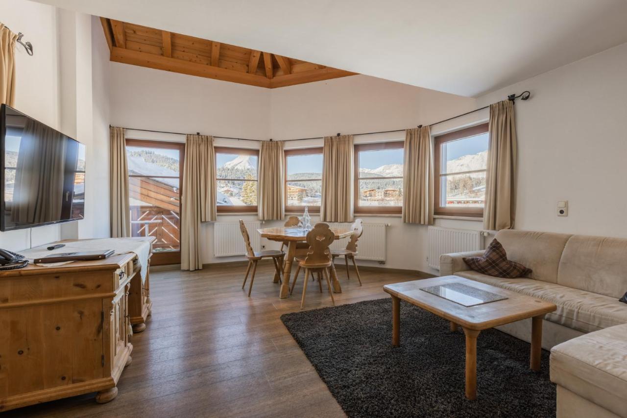 Hotel Central Seefeld in Tirol Eksteriør bilde