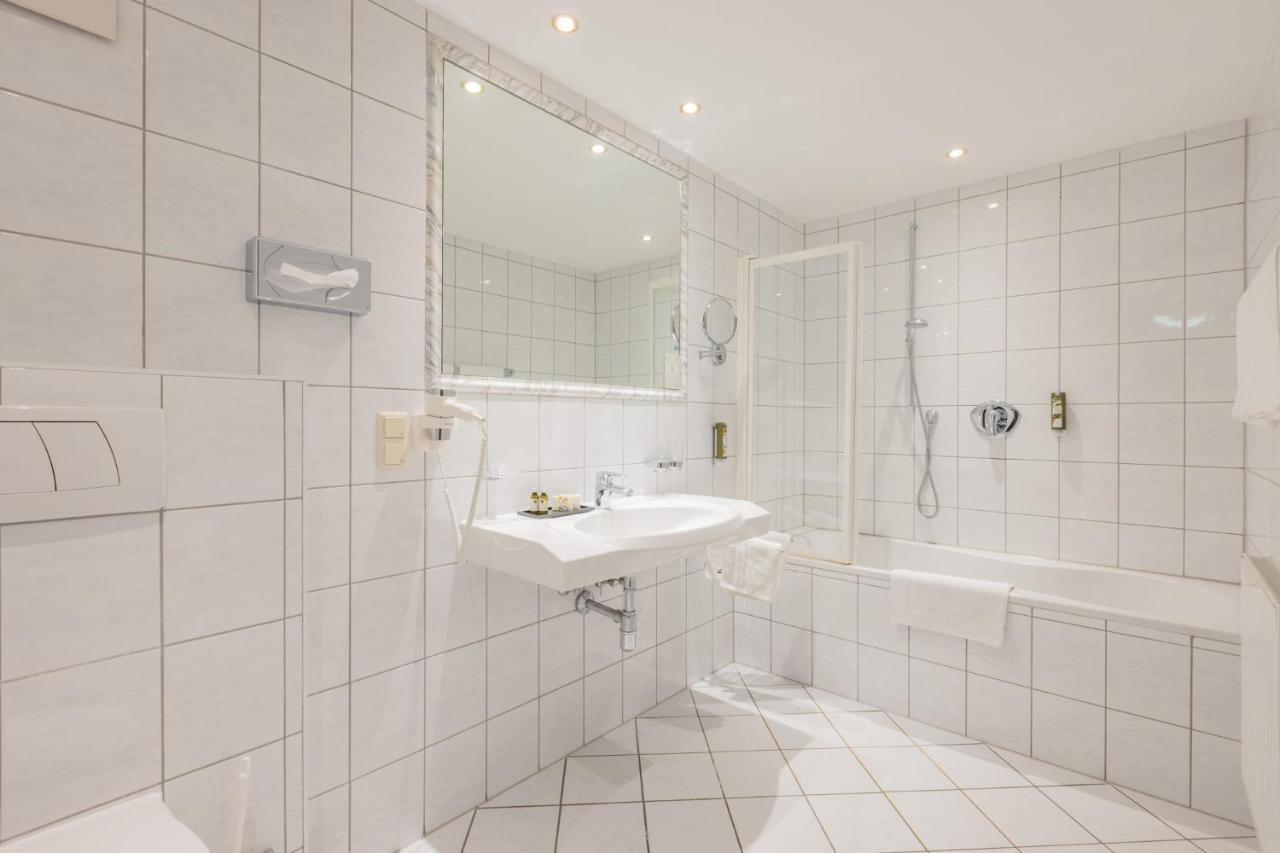 Hotel Central Seefeld in Tirol Eksteriør bilde